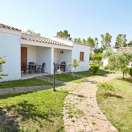 Cala Mirto 3* 부도니