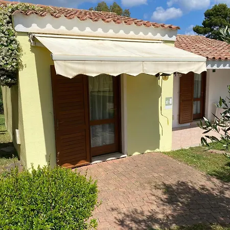 Cala Mirto 3* 부도니