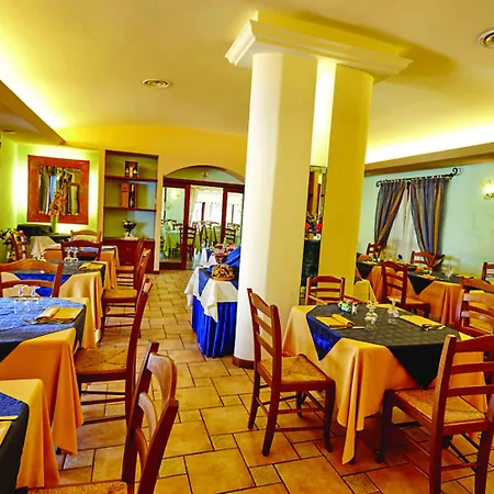 Cala Mirto Hotel 3*
