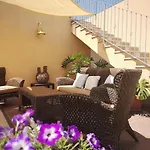 Cala Mirto فندق بودوني