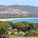 فندق Cala Mirto