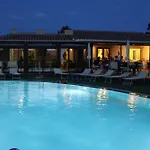 فندق Cala Mirto 3*
