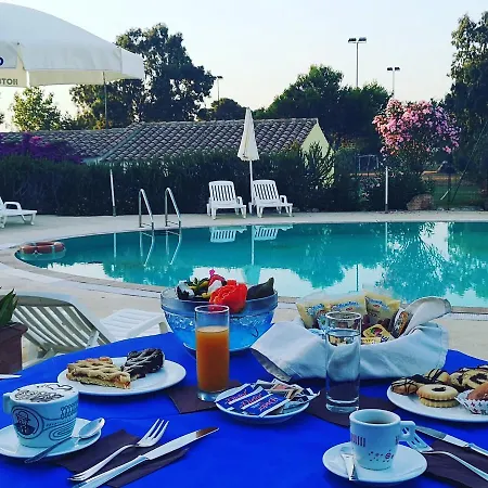 Cala Mirto Hotel 3*