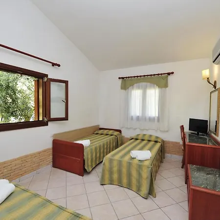 Cala Mirto Hotel