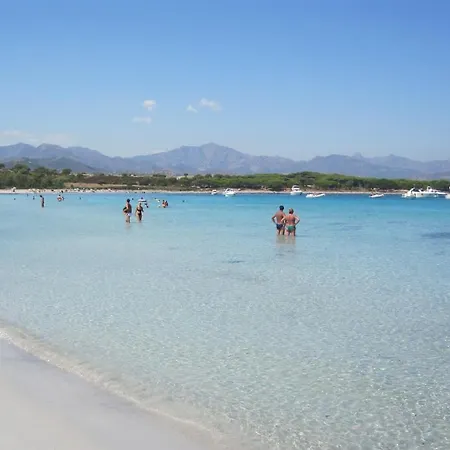Cala Mirto Будони
