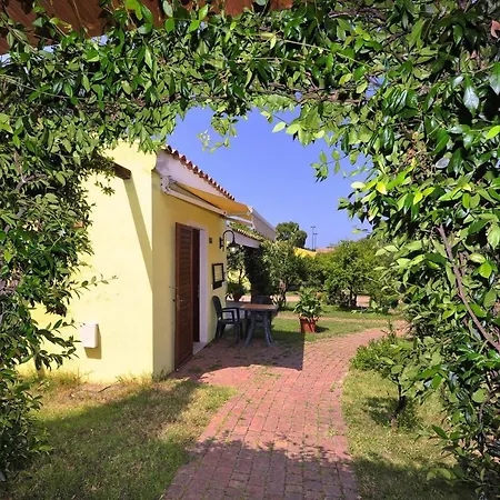 Hotel Cala Mirto 3*