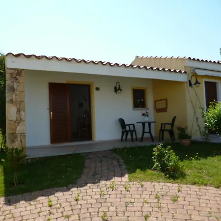 Hotel Cala Mirto 3*