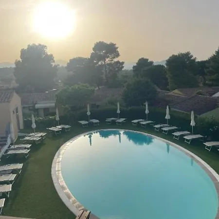 Hotell Cala Mirto
